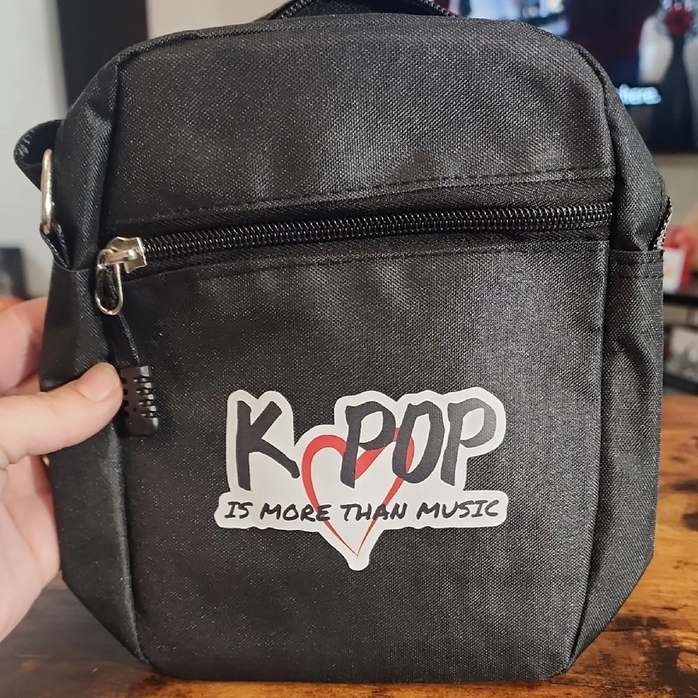 FIRM PRICE K'POP Black Kids Crossbody Bag